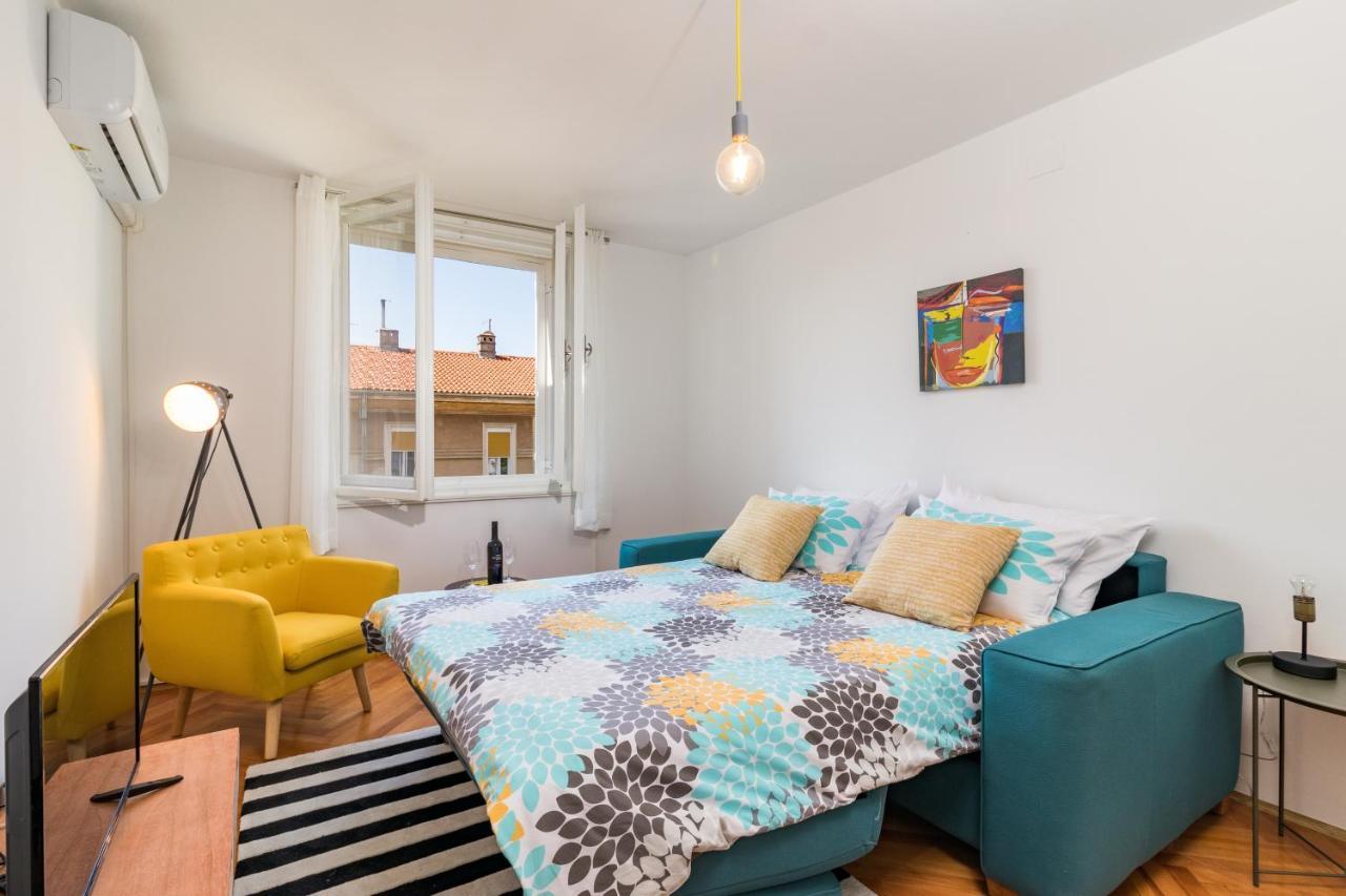 Quirky Apartment Arena With Parking พูลา ภายนอก รูปภาพ